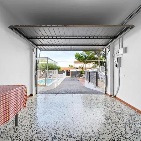 Rosita Villa